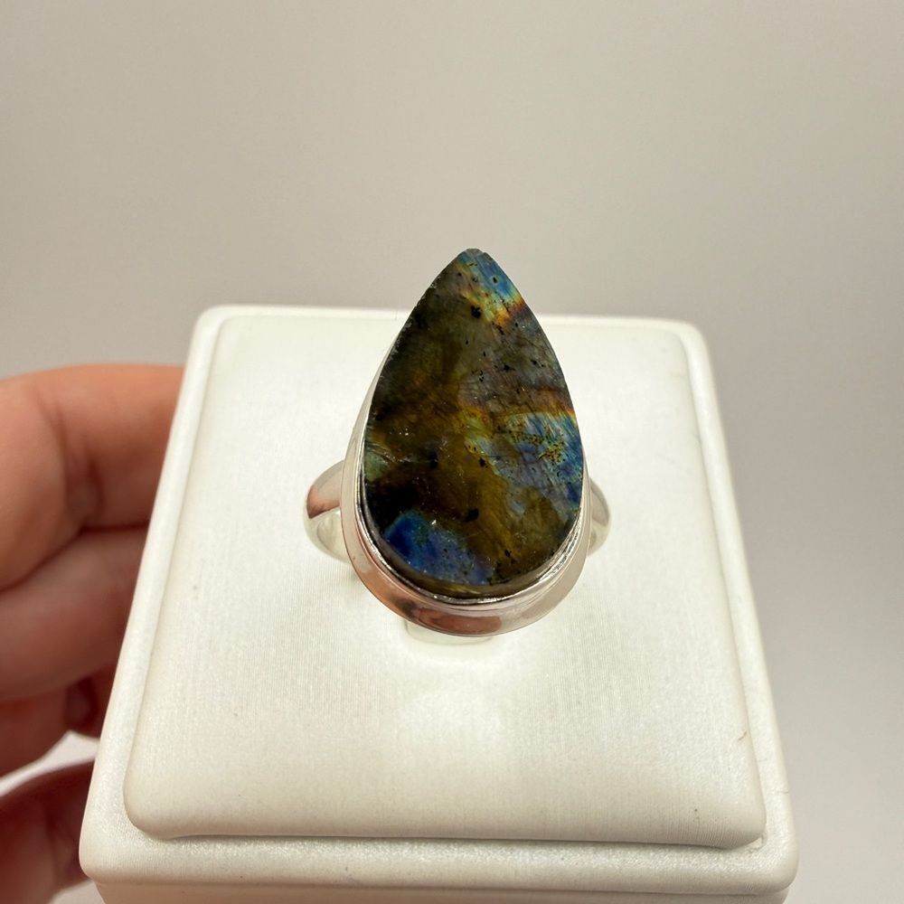 Stunning 20x11mm pear shaped Labradorite cabochon ring in sterling‎ silver! - Picture 4 of 15